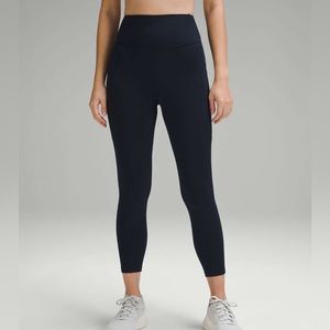 NWT Lululemon Fast and Free High-Rise Fleece Tight 25" *Pockets
True Navy TRNV 2
